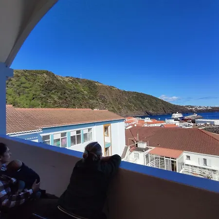 Local Balcony ולאס